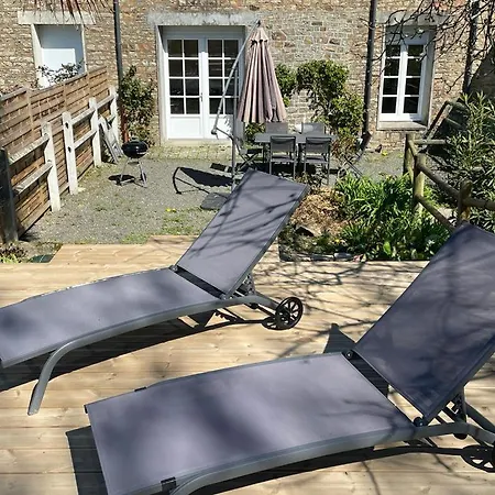 Maison Chaleureuse Avec Terrasse Et Vue Baie Avranches Esterno foto